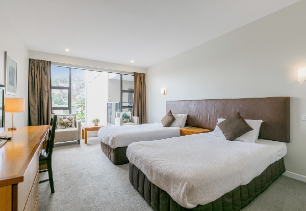 One-Night Stay for Two People in a Studio Apartment incl. WiFi, Parking & Late Checkout - Option to incl. Chinese Dinner & up to Three Nights Stay Available
