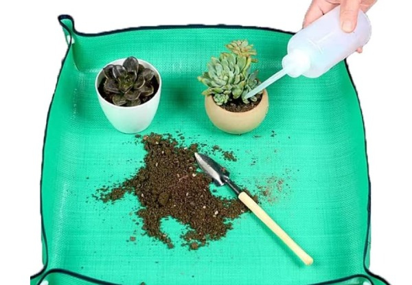 Two-Piece Plant Repotting Mat