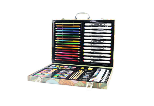 138-Piece Kids Crayons & Oil Pastels Set