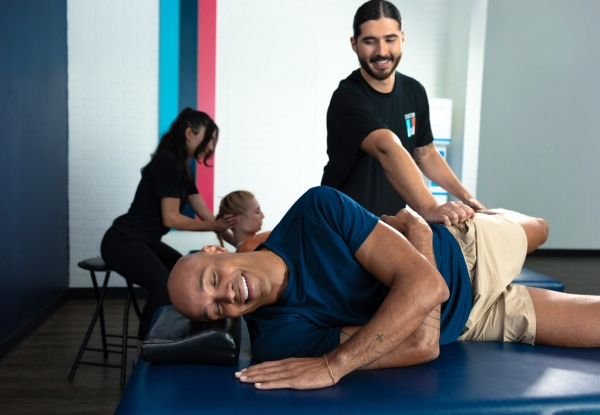 25-Minute One-On-One Assisted Stretch Session with a Flexologist at StretchLab Wellington - Option for 50-Minute Session