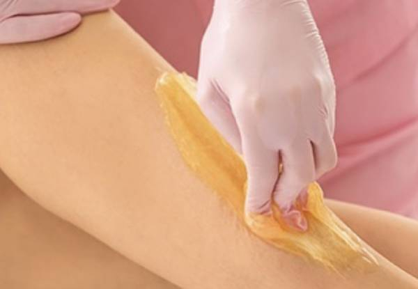 Brazilian Wax Sugaring for One Person incl. Armpit Wax Sugaring