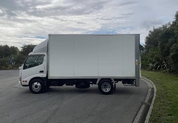 AR Truck Rental Service incl. Initial 200km - Option for Van, Small, Medium & Large Truck
