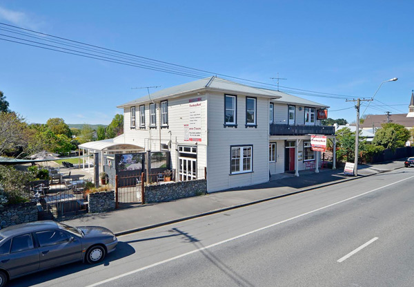 One-Night Wairarapa Country Retreat for Two People incl. a Three-Course Dinner - Option for Two-Nights Available