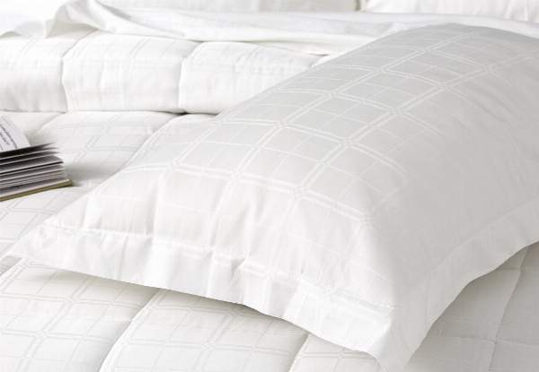 Willow 500TC Cotton Jacquard Comforter Incl. Pillow Shams Cover - Three Sizes Available