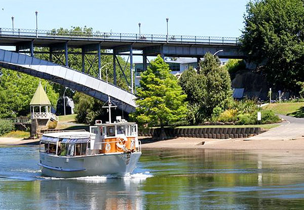 90-Minute Waikato River Cruise Family Pass