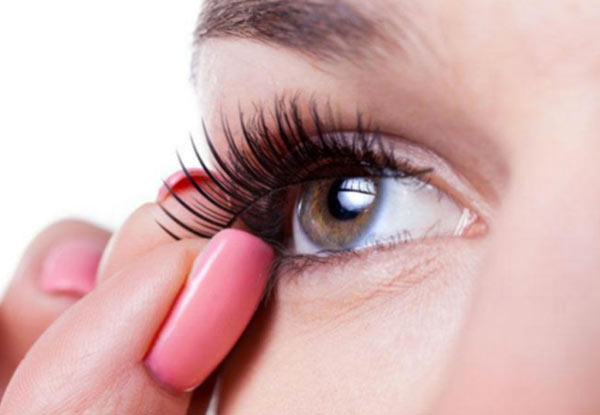 Magnetic Eyelashes with Free Delivery