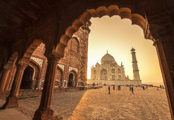 Per-Person, Twin-Share, 18-Day India Tour incl. Accommodation, Breakfasts, Camel Ride, Boat Ride, Transport, Jeep Ride & Cooking Class