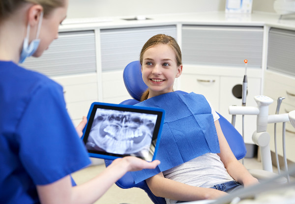 Full Oral Examination & Two X-Rays - Options to incl. a Scale & Polish