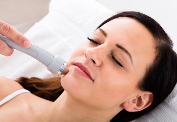 Microdermabrasion Facial & Deep Cleanse