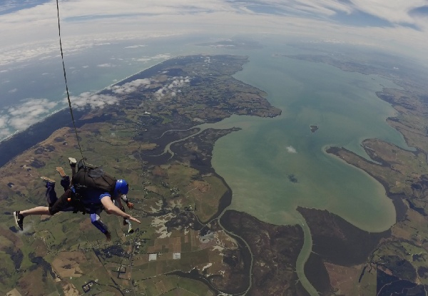 9,000ft Tandem Skydive & $30 Off Towards Photo & Video Package - Options for 13,000ft, 16,000ft or Highest in New Zealand 20,000ft Skydive