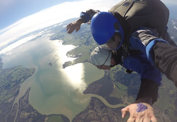 9,000ft Tandem Skydive & $30 Off Towards Photo & Video Package - Options for 13,000ft, 16,000ft or Highest in New Zealand 20,000ft Skydive