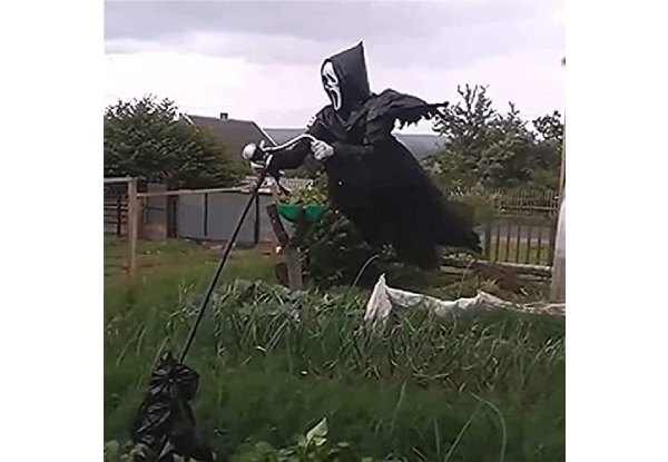 Halloween Outdoor Scream Scarecrow