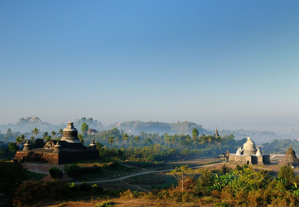 Burma (Myanmar) Explored 12-Day Tour for Two People incl. Accommodation with Daily Breakfast, Internal Flights, Entrance Fees, Transportation & More ($2195 Per Person)