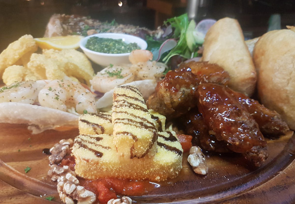 After Work Share Platter for Two incl. Bottle of Wine or Jug of Beer