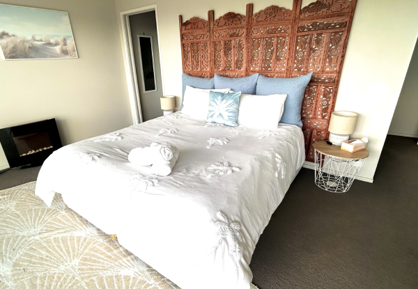 Winter Escape to Papamoa Beach - Three-Night Sunrise & Seaview Stay for up to Six People - Options for Four or Five Nights Available - Valid from 4th June 2024