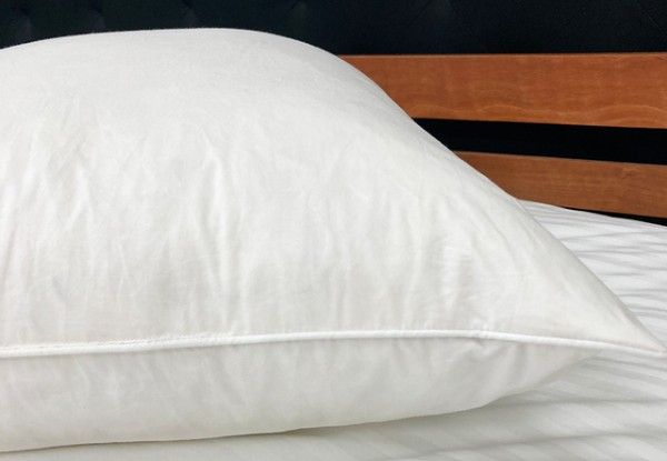 Goodlinen Co 100% Feather Standard Pillow