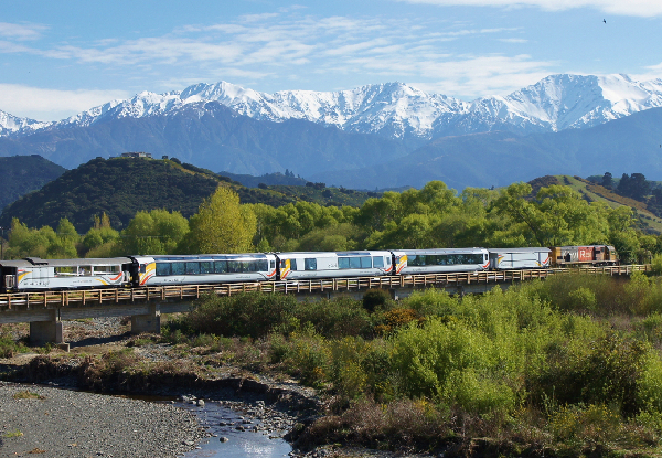 One-Night TranzAlpine Return Rail Trip from Christchurch to Greymouth for Two People incl. Accomodation, Breakfast & Transfers