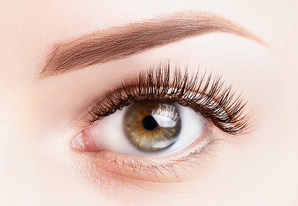 Eyelash Extensions with Eyebrow Shape and Tint