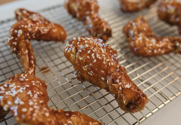 New Opening: Korean Fried Chicken Tasting Box for Two People incl. Fries, Salad & Drinks