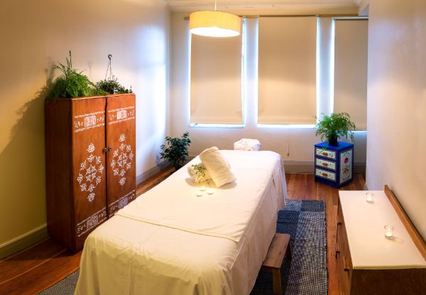 75-Minute Integrative Massage Package incl. Hot Stones & Steamed Towels with $20 Return Voucher