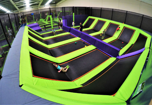 60-Minute Tramp Park Entry incl. Non-Slip Socks - Option for up to Four People