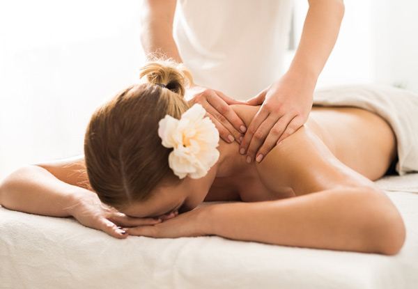 60-Minute Holistic or Deep Tissue Massage