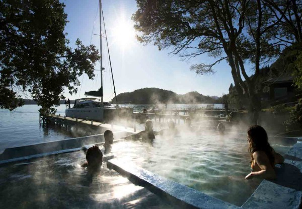 Three-Hour Cruise in Lake Rotoiti for One Person incl. Visits to Geothermal & Cultural Sites Accessible Only by Water, 90-Minute Mineral Hot Pool Experience & a Drink