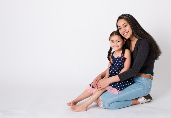 30-Minute Family Photo Shoot Package for up to Six People incl. a Fully Framed A4-Sized Print - Option for a One-Hour Shoot with an A3 Print
