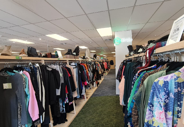 Three-Week Clothes or Combination Stall Rental - Options for Auckland, Hamilton or Tauranga Stores