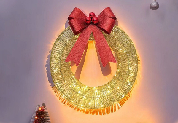 LED Christmas Wreath Decor - Two Colours Available