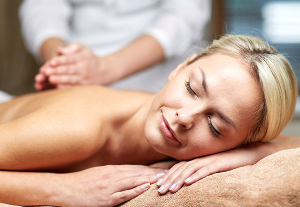 One-Hour Aroma Full-Body Relaxation Massage for One Person incl. Feet & Head Massage - Option for Two People Available