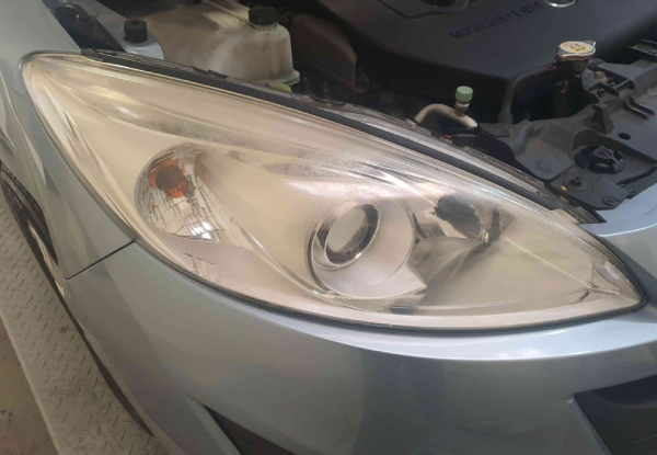 Headlamp Restoration Service incl. Cut & Polishing