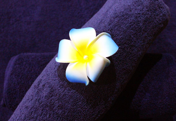 75-Minute Relaxation Massage incl. Back & Shoulder Rub - Option for Hot Stone Massage or Back Scrub