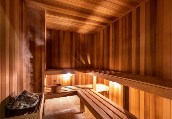 Luxury 4.5-Star Wellington Stay for Two Adults in a Superior or City View King Room incl. Drinks on Arrival, Daily Buffet Breakfast, Pool, Gym & Sauna Access, & Late Checkout - Options for Midweek & Weekend Stays - Stay Up to 3 Nights - Up to 59% Off