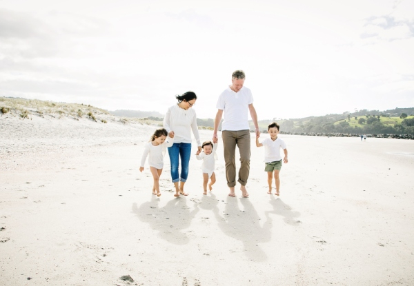 One-Hour Family Photo Shoot at Muriwai Beach or North Shore incl. High-Resolution Digital File - Options for Studio Photo Shoot