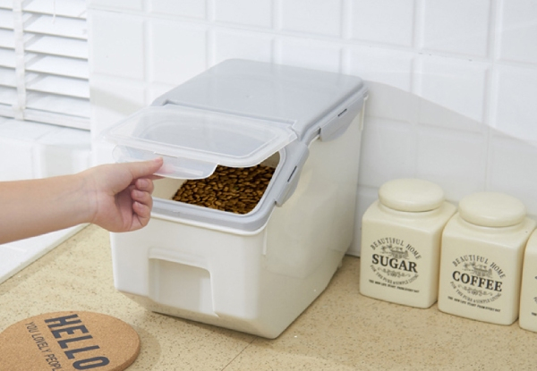 Food Sealed Storage Tank Box for Pets - Two Sizes Available