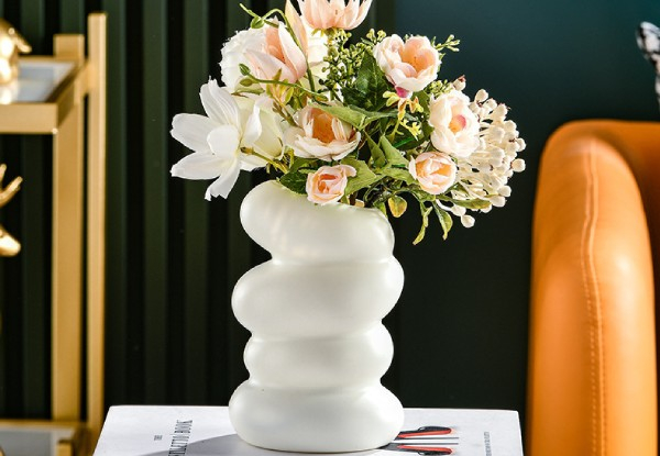 Plastic Spiral Vase - Available in Two Colours & Option for Two-Pack