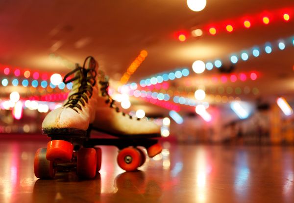 Disco Skate Session incl. Skate Hire, Drinks & Glow Sticks for Two People - Options for Four, Six People or 10 Beginners Roller Skating Classes