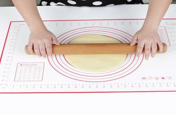 Non-Stick Silicone Rolling Dough Baking Mat - Two Sizes Available