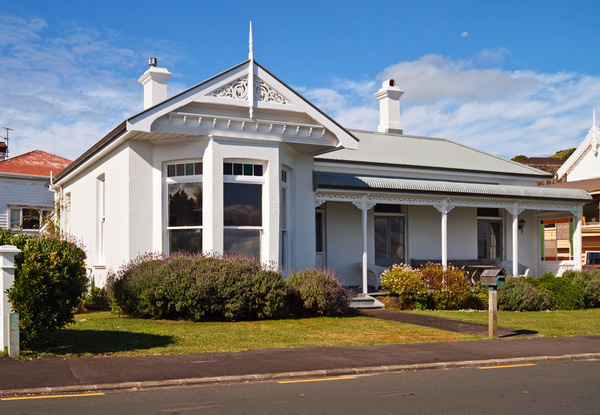 Single-Storey Home External Spider & Fly Treatment - Options for Two-Storey Homes, Garages, Fences & External Sheds