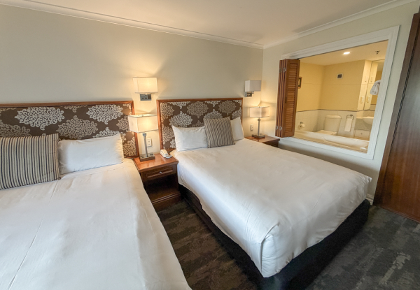 4.5-Star Rotorua Stay for Two People in a King/Twin Room incl. Daily Cooked Breakfast, Welcome Basket, $50 F&B Credit, Late Checkout, Parking, Lawn Tennis, Kayak Hire - Option to Upgrade to Lakeview Room