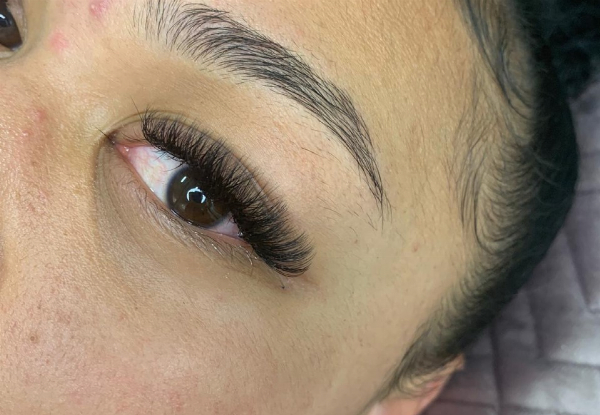 Signature Russian Volume Lash Extensions for One