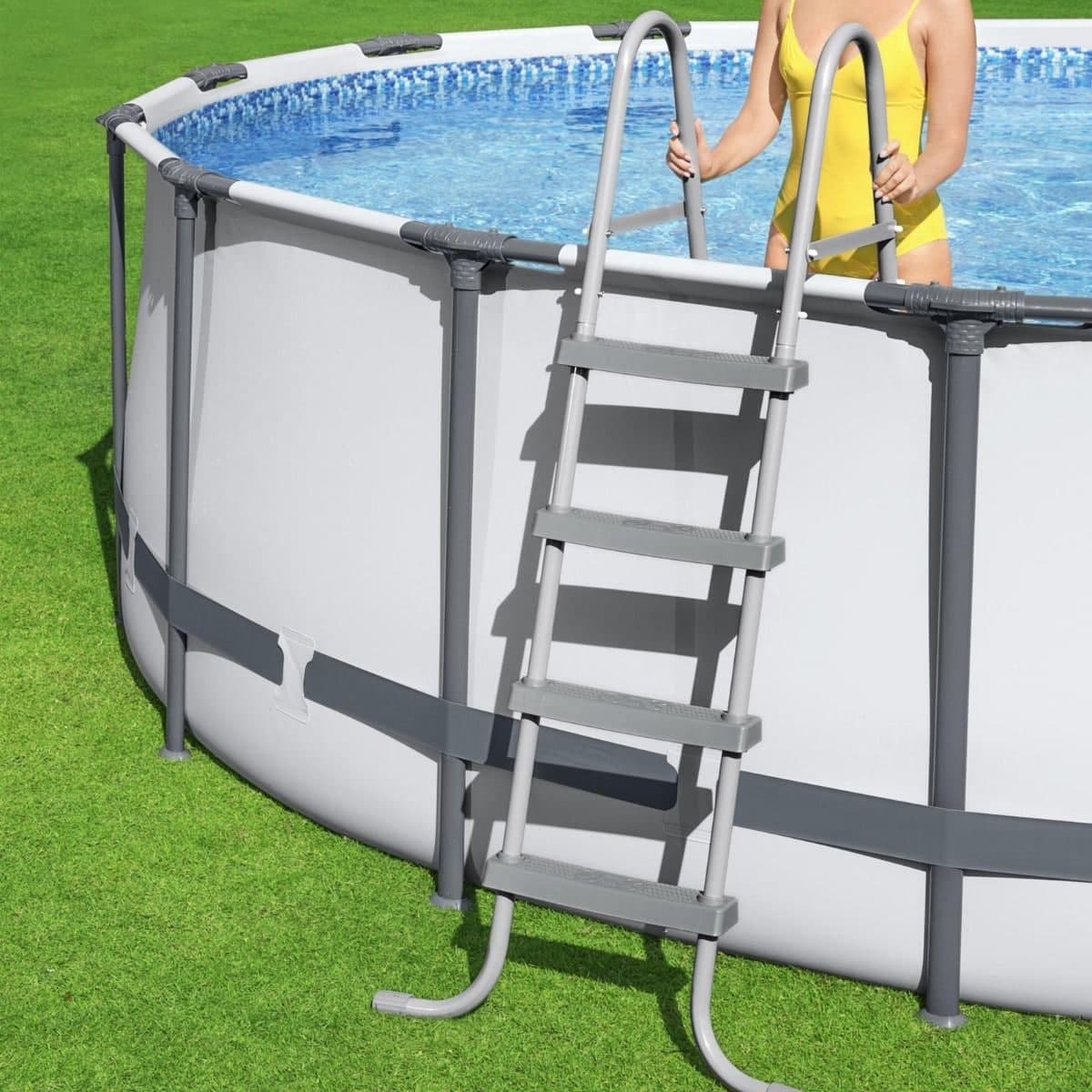 Bestway Steel Pro Frame Pool incl. Ladder & Cover
