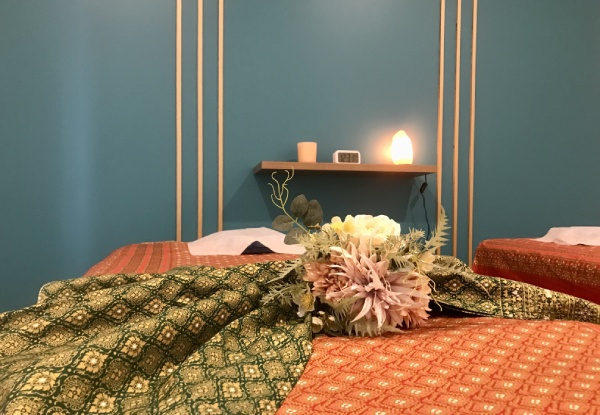 60-Minute Aroma & Sound Healing, Shoulder & Back Massage for One - Valid Saturdays & Sundays