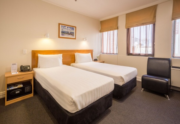 One-Night Auckland Central City Getaway for Two People incl. Cooked Breakfast, Parking, Late Checkout & Gym Access - Options for Two or Three Nights