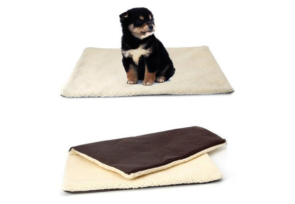 Pack of Two Self-Heating Pet Beds