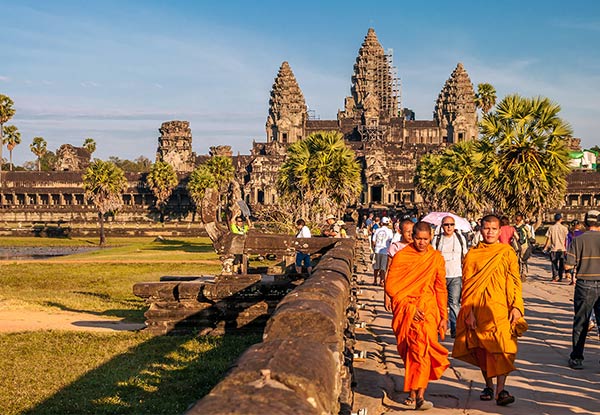 Per-Person Twin-Share Nine Day Tour of Vietnam, Cambodia & Laos incl. Accommodation, Daily Breakfast, English Speaking Guide & More - Options for a Three, Four & Five-Star Accommodation Available