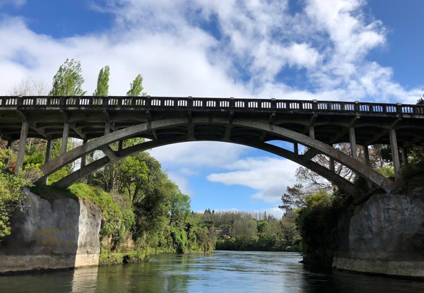 90-Minute Waikato River BBQ Lunch Cruise for Two