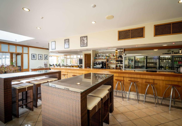 One-Night Stay for Two People in an Executive Room at Comfort Hotel Flames Whangarei incl. $30 Flames Restaurant Voucher, Early Check in, Late Check Out, Free WIFI and Parking - Option for Two Night Stay - Valid Friday to Sunday