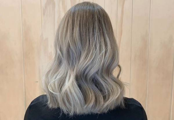 Balayage Package incl. Toner, Blow Wave, Styling, GHD Curls, Olaplex Treatment, Hair Cut & Style Finish - Option to incl. Restyle for Extra Person